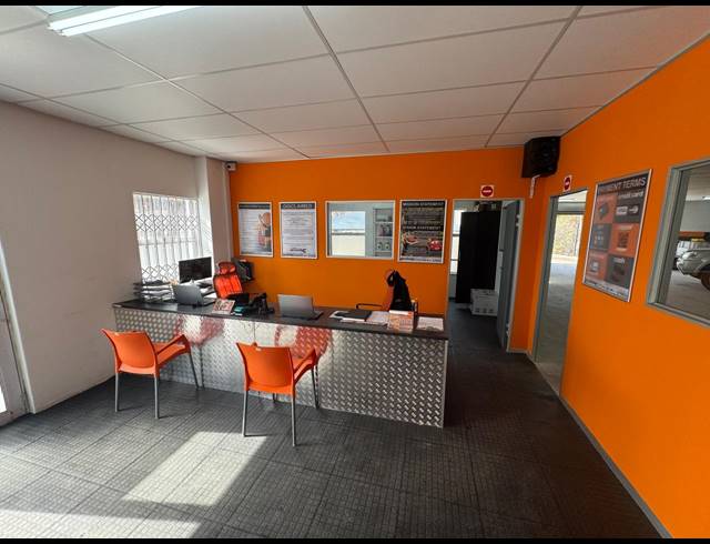 996M² OFFICE FOR SALE IN KOMANI PARK